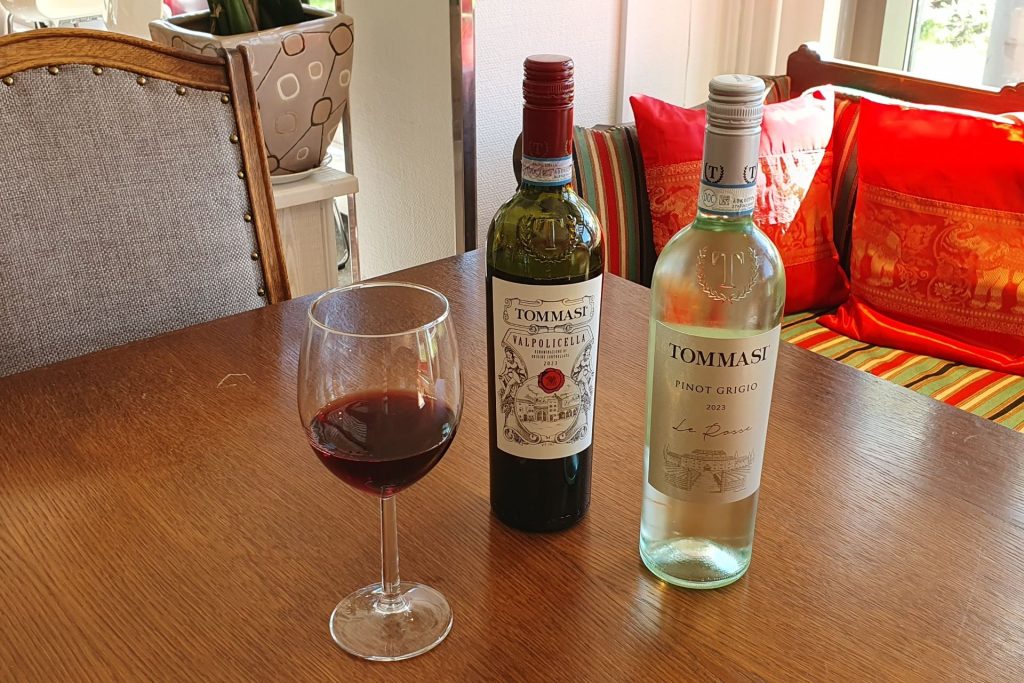Tommasin valpolicella ja pinot grigio